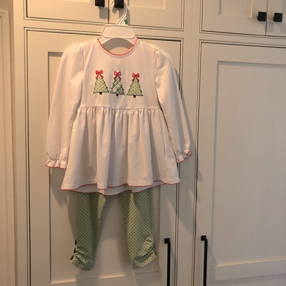 Shrimp & Grits Kids Serendipity Christmas Outfit